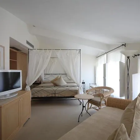 Отель Hotel Sirolo Сироло