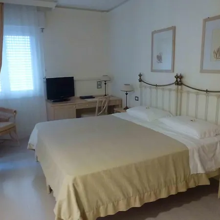 Hotel Sirolo Отель