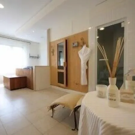 Hotel Sirolo 4* Сироло