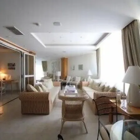 Hotel Sirolo Сироло