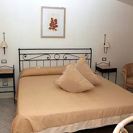 Отель Hotel Sirolo Сироло