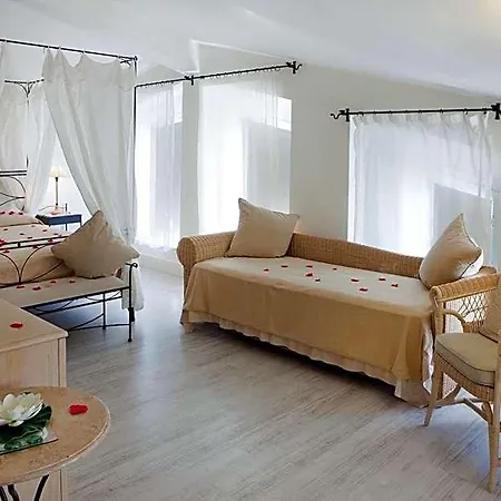 Hotel Sirolo Отель 4*