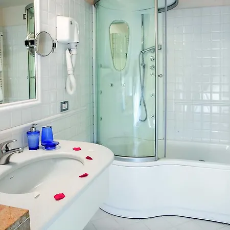 Hotel Sirolo Отель 4*