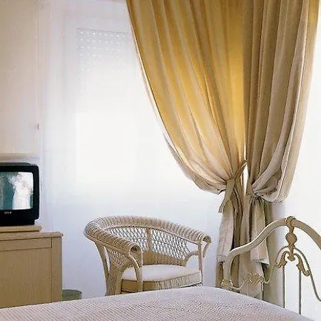 Hotel Sirolo Отель