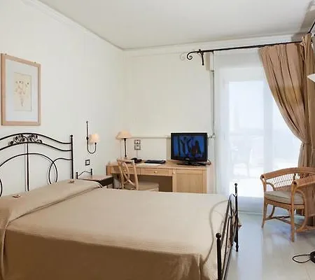 Hotel Sirolo Отель