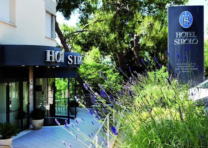 Hotel Hotel Sirolo 4*